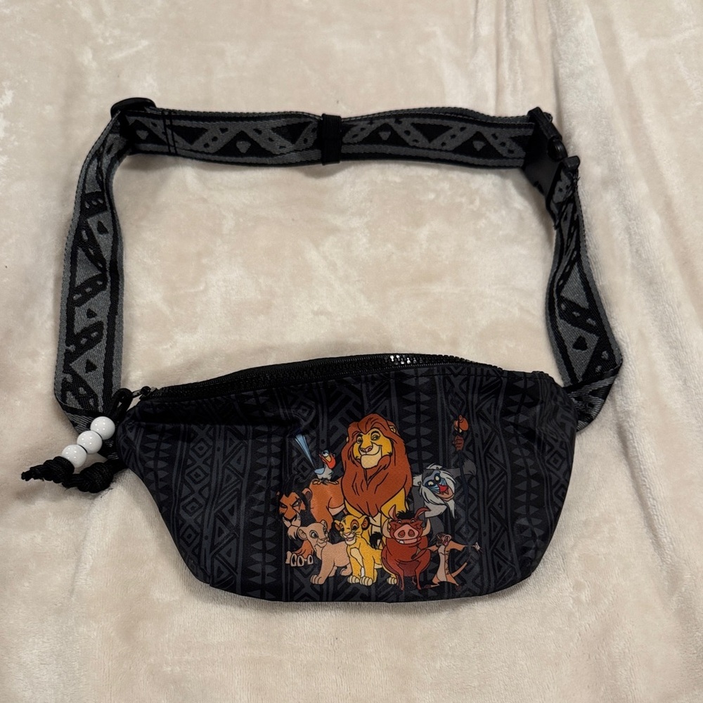 Disney The Lion King black Simba packable hip pack/crossbody bag NWOT - Picture 2 of 8